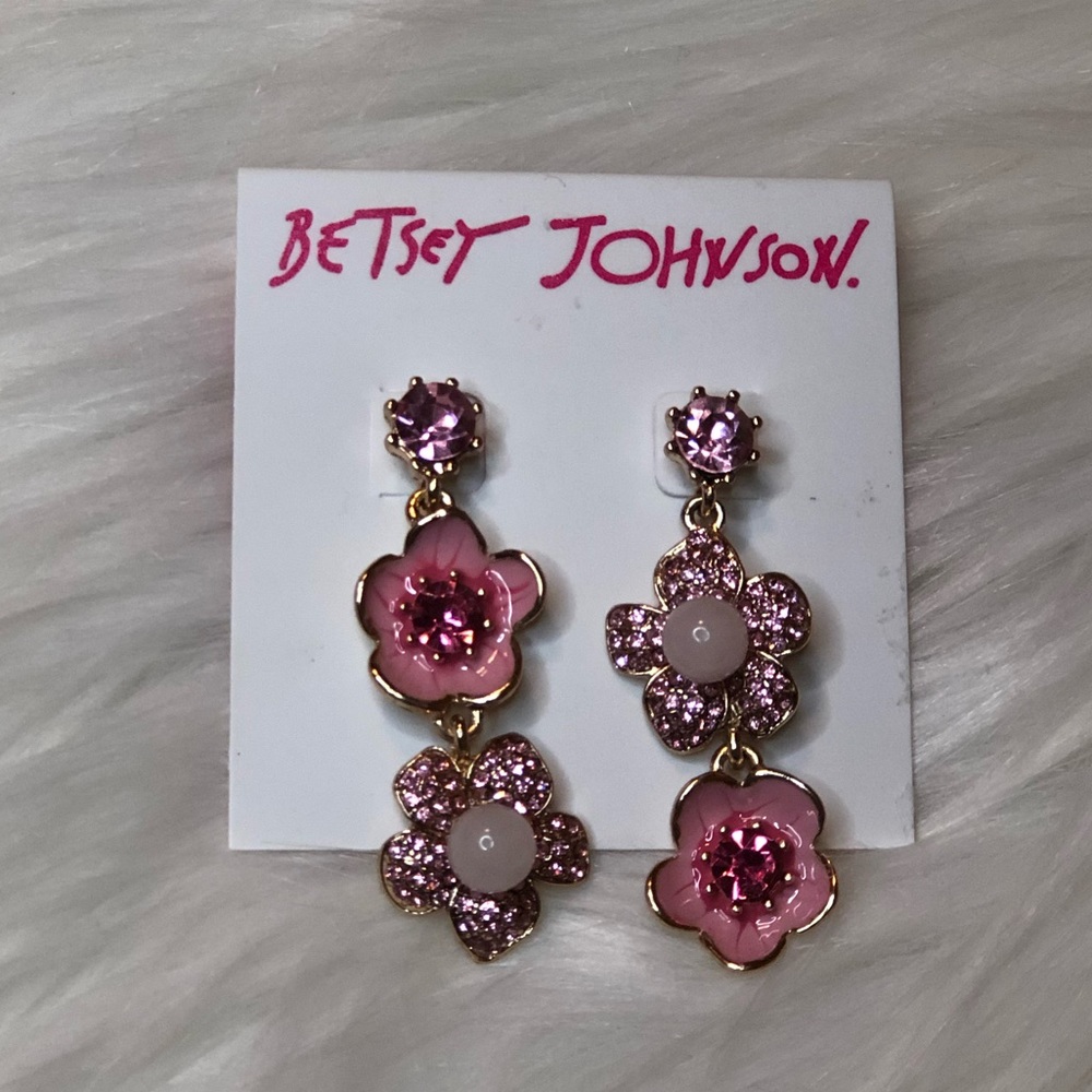 Betsey Johnson pink flower earrings